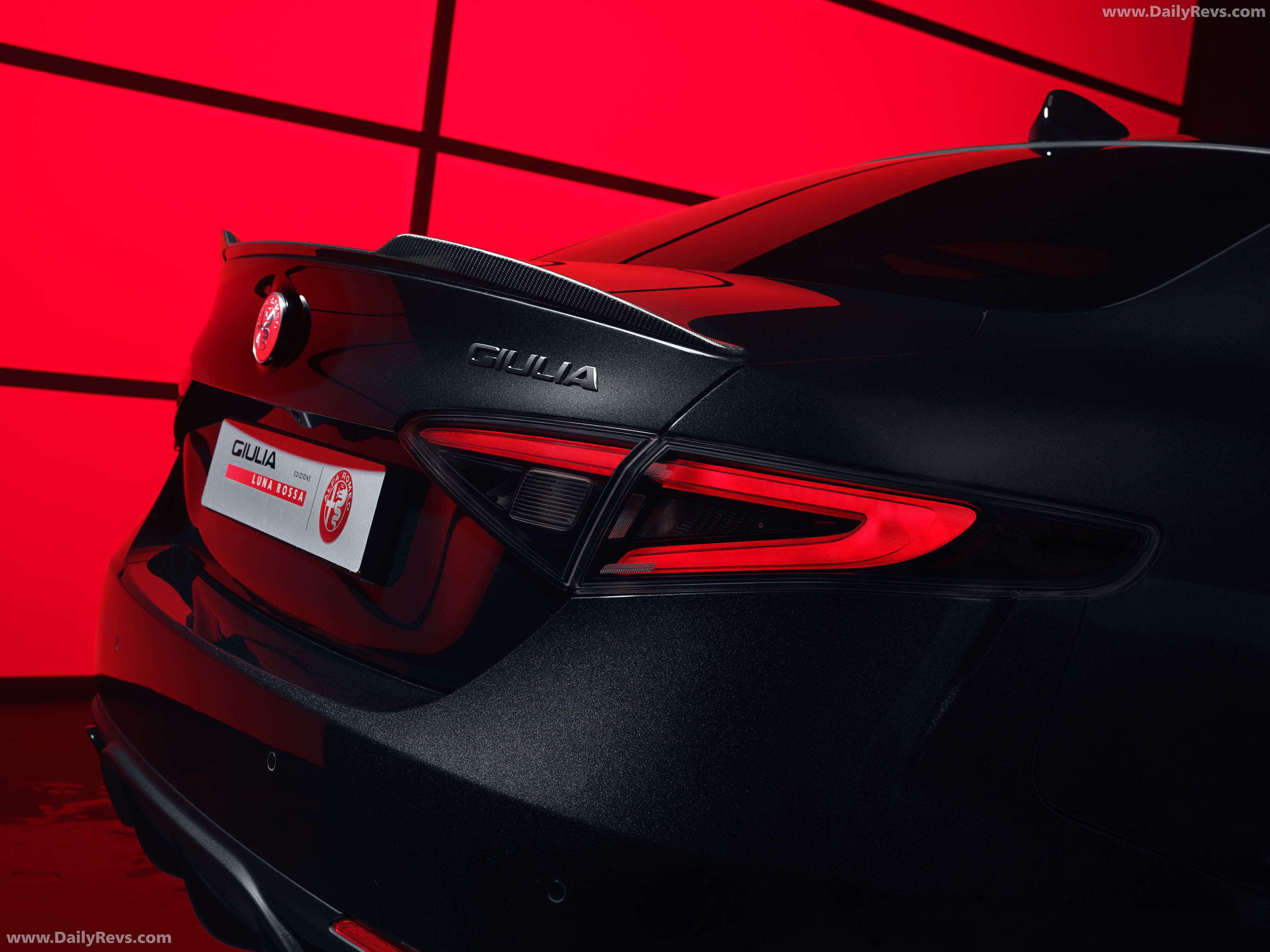 2027 Alfa Romeo Giulia Luna Rossa Exterior
